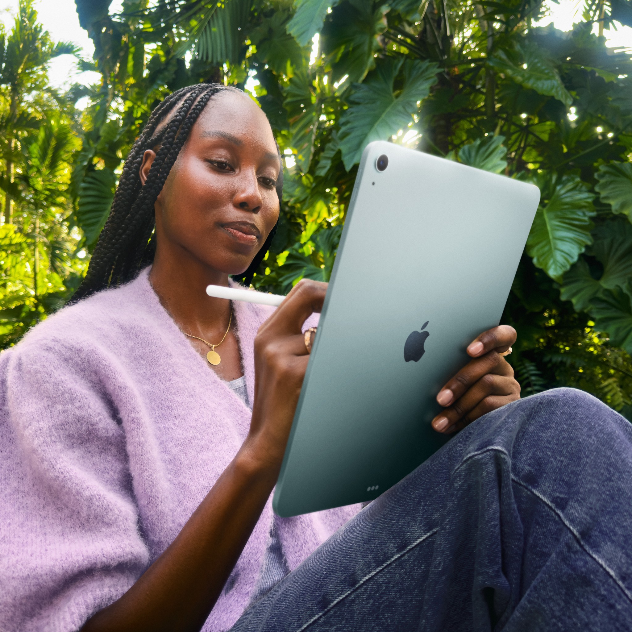 iPad Air 11-inch (M3) Wi-Fi + Cellular 256GB Starlight (2025)