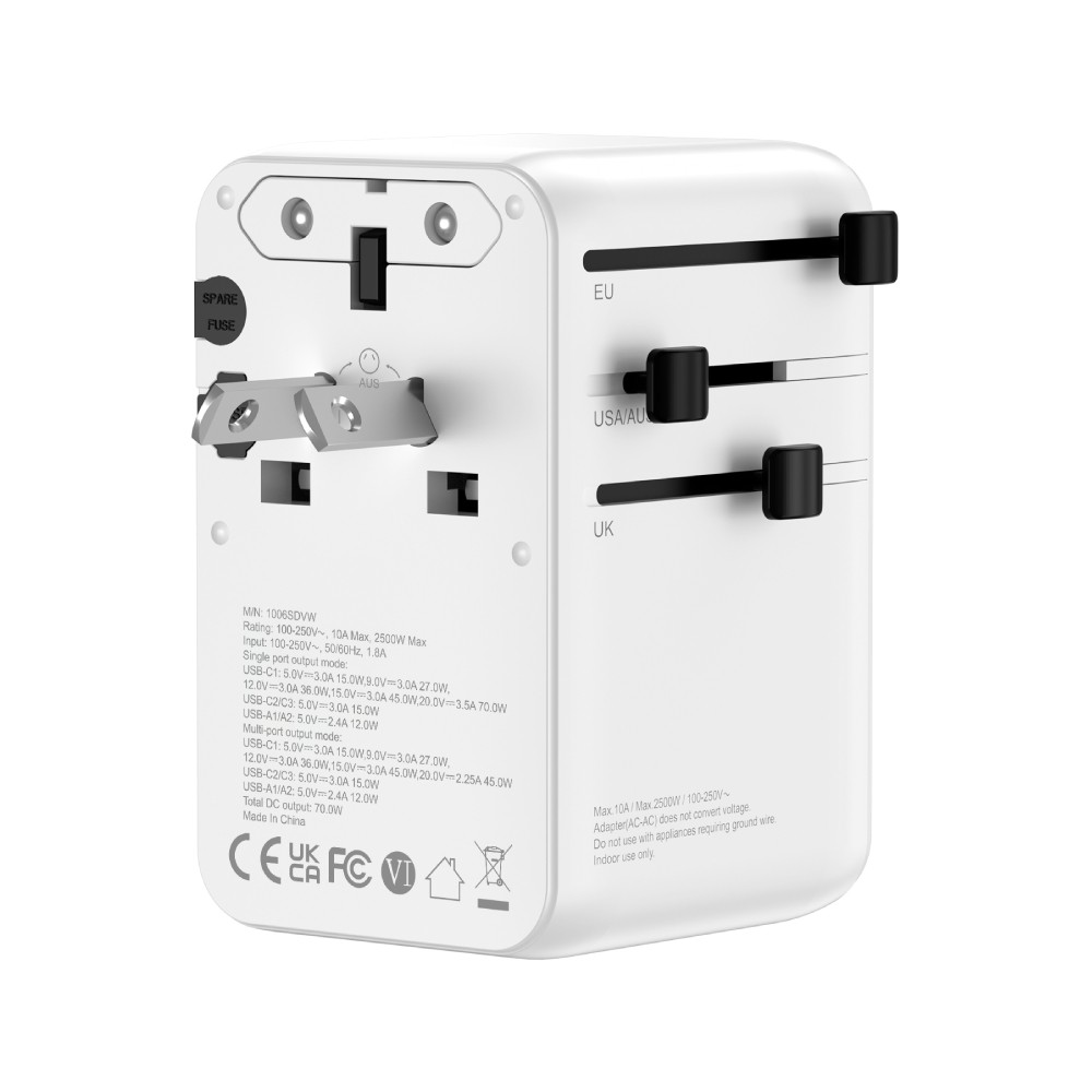 หัวแปลงปลั๊กไฟ QPLUS Universal Travel 70W Built In Cable 1006SDVW White