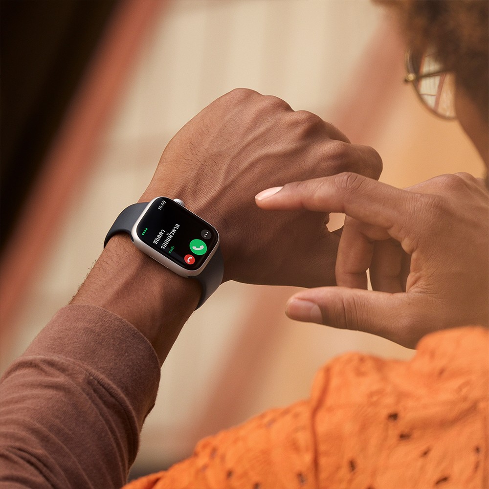 Apple Watch Series 8 GPS + Cellular 45mm Graphite Stainless Steel Case with Midnight Sport Band