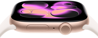 Apple Watch Series 11, ตัวเรือนอะลูมิเนียม สีโรสโกลด์, หน้าปัดนาฬิกางานศิลปะที่ปรับเปลี่ยนได้เอง, ภายนอกด้านขวา: Digital Crown, ไมโครโฟน, ปุ่มด้านข้าง, สายแบบ Sport Band สีชมพูบลัช
