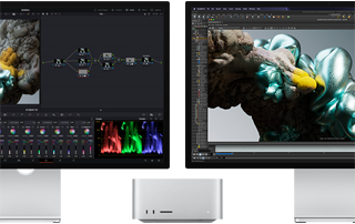 จอภาพ Studio Display และ Studio Display XDR โดยวางอยู่ด้านข้างของ Mac Studio แต่ละข้าง, แสดงพื้นที่ทำงานของศิลปิน พร้อมซอฟต์แวร์และเครื่องมือสร้างโมเดล 3D