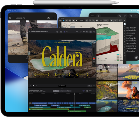 ตัวเครื่องภายนอกด้านหน้าของ iPad Pro, วางในแนวนอน, สีดำสเปซแบล็ค, Apple Pencil วางอยู่ด้านบนอุปกรณ์, จอภาพแสดงหน้าต่างของหลายแอปหลายที่เรียงต่อกัน รวมถึง Final Cut Pro ที่มีคุณสมบัติในการตัดต่อวิดีโอและหลายไทม์ไลน์เปิดอยู่, แผนที่, โน้ต และคลิปสื่อหลายคลิป